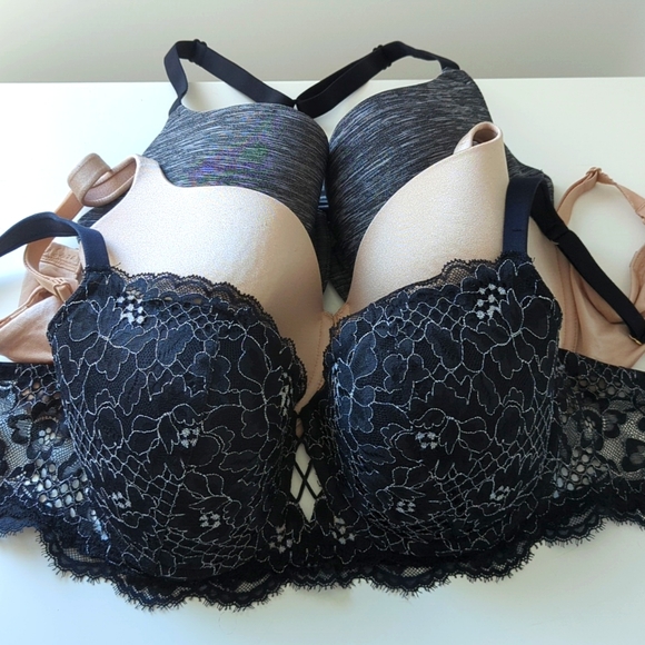 SOLD La SENZA 34DD Bra Bundle - Picture 1 of 4